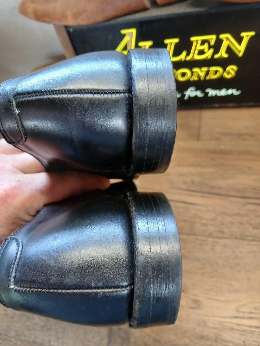 Allen Edmonds Men’s Park Ave Black Cap-Toe Oxfords 11 Wide